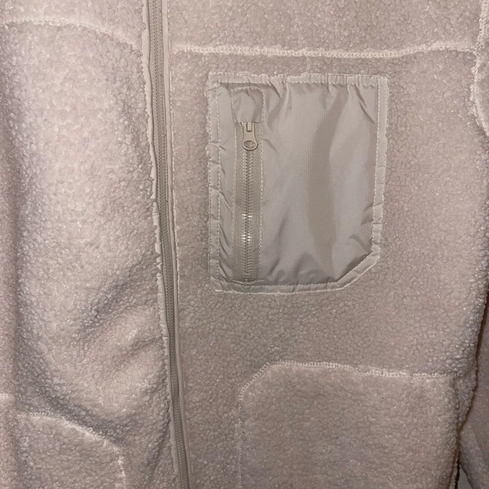 Jacket - Picture 5 of 5